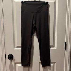 Lululemon Align Cropped 23” Size 6 Charcoal Gray Leggings